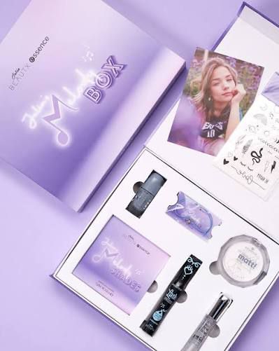 Essence Beauty Box Set
