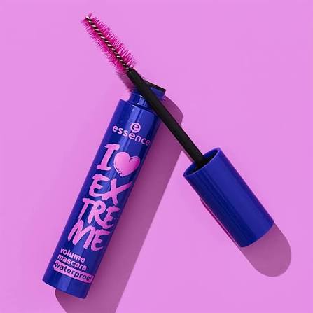 essence I❤️ EXTREME (volume mascara waterproof)